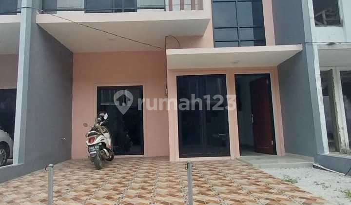 Dijual Rumah Siap Huni 2 Lantai, Lokasi Strategis Belakang Primaya Hospital