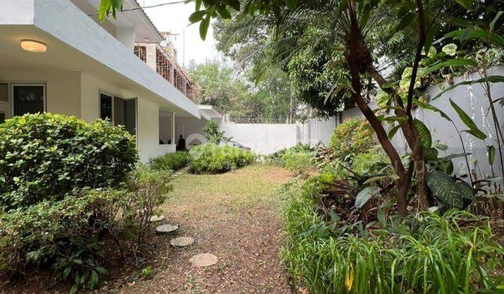 Dijual Rumah 2 Lantai Siap Huni Area Kebayoran Baru Jakarta Selatan 1