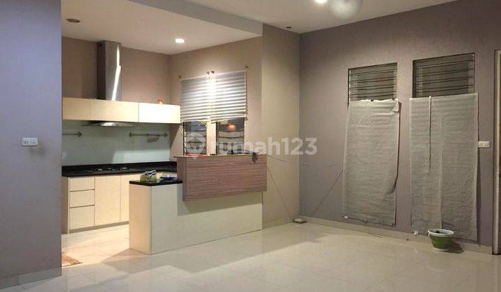 Dijual Rumah 2 Lantai Siap Huni Kelapa Gading Jakarta Utara 2