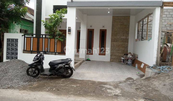 Rumah Baru Desain Mewah Di Piyungan Bantul Dekat 1