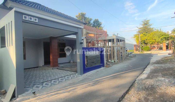 Dijual Rumah Baru Siap Huni, Dekat Pamela 7 Swalayan Purwomartani 2