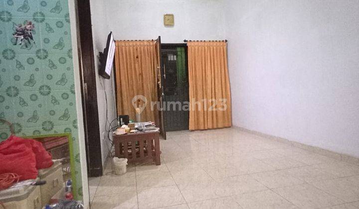 Rumah Lokasi Strategis Jalan Utama Cluster di Graha Raya Bintaro 2