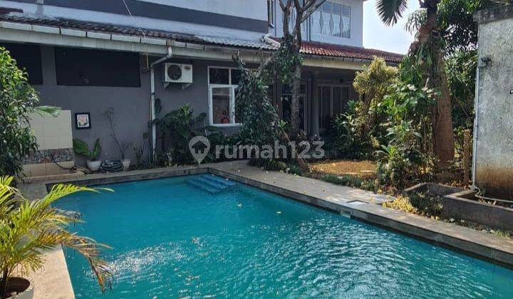 Rumah Mewah Strategis Ada Kolam Renang di Ampera Kemang Jakarta 2