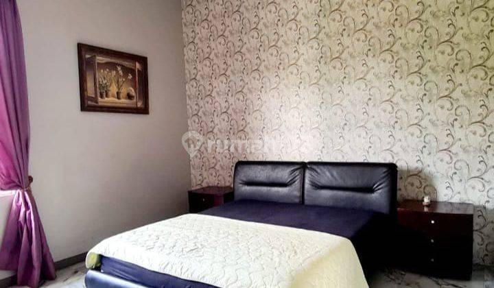 Rumah 2 Lantai Lokasi Strategis Ada Kolam Renang di Ampera Kemang Jakarta