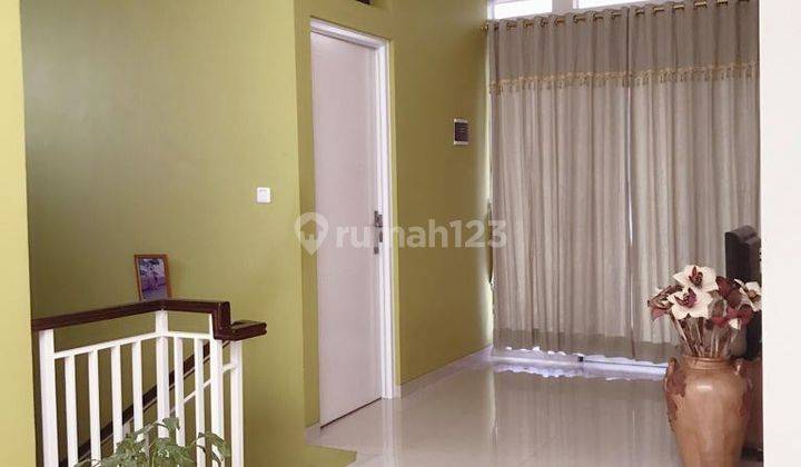 Rumah 2 Lantai Kamar 4 Siap Huni di Area Graha Raya Tangerang 2