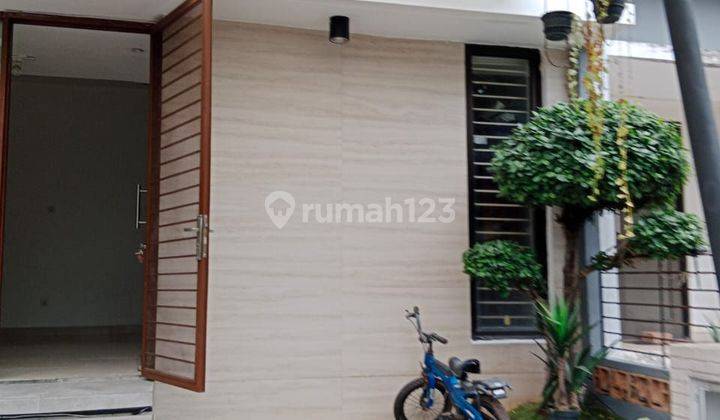 Rumah Sudah Renov Bagus Row Jalan Lebar di Graha Raya Tangerang 1