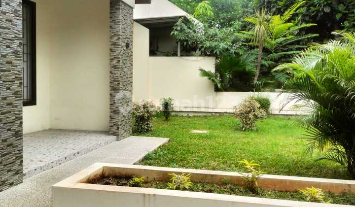 For Rent 3+1 Bedroom House Near Station in Puri Bintaro Sector 9 2