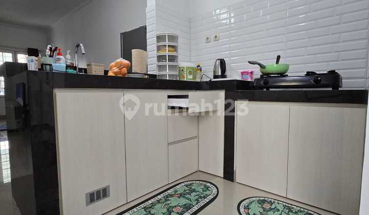 Rumah Sudah Renov Ada Taman Belakang Bisa Kpr Di Graha Raya 2