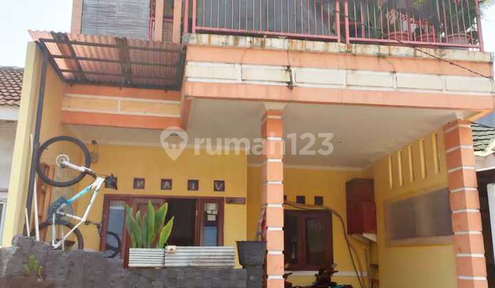 Rumah Murah 2 Lantai Jual Cepat Shm Bisa Kpr Di Graha Raya 1