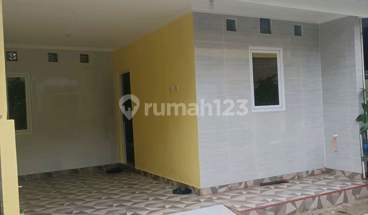 Rumah Rapih Semi Furnish SHM bisa KPR di Griya Pipit Bintaro