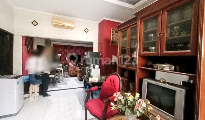 Rumah Hook 2 Lantai Jual Cepat di Regency Melati Mas 2