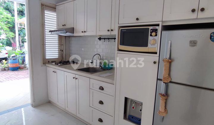 Rumah Semi Furnish Kamar 3 Siap Huni SHM bisa KPR di Graha Raya