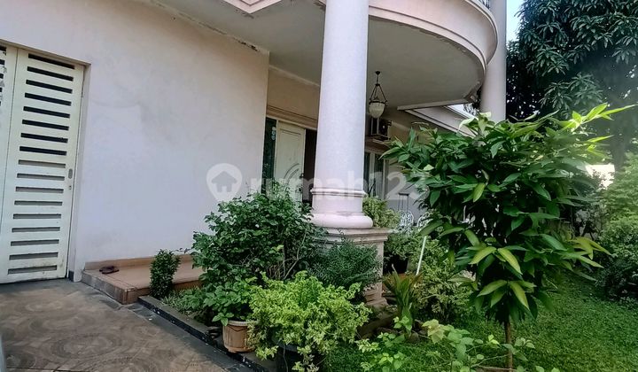 Rumah Ada Taman Belakang Kamar 6 SHM di Penguin Bintaro Sektor 3 2