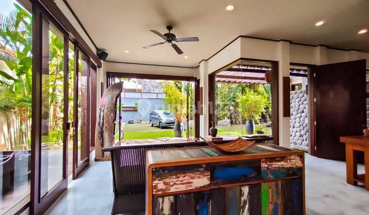 Beach Side Tropical Villa Sanur 13