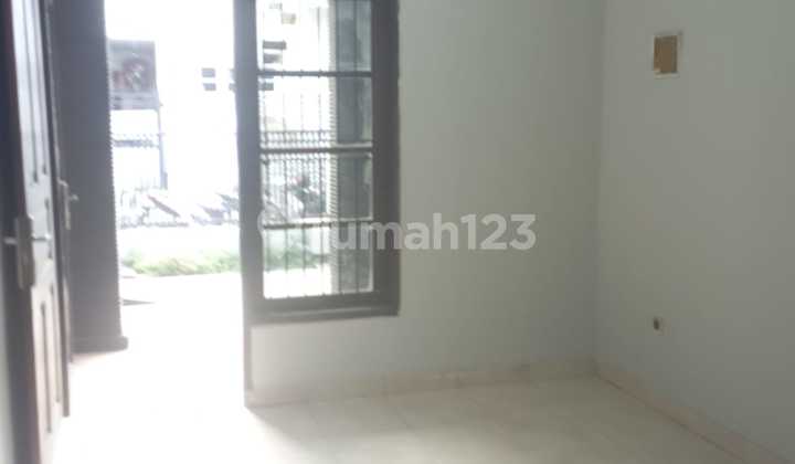 Rumah Bagus Unfurnished SHM Metland Menteng, Cakung Jakarta Timur 2