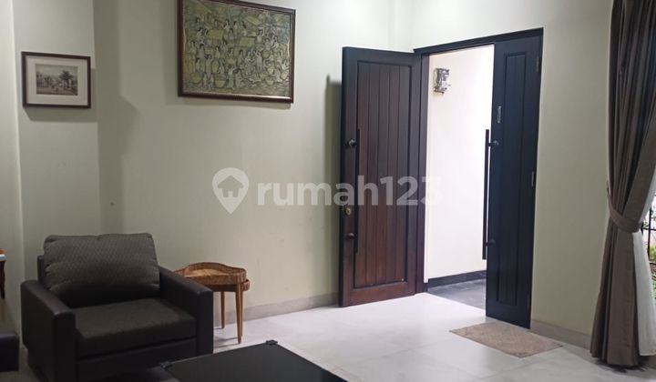 Rumah Bagus Semi Furnished HGB Cibubur, Jakarta Timur