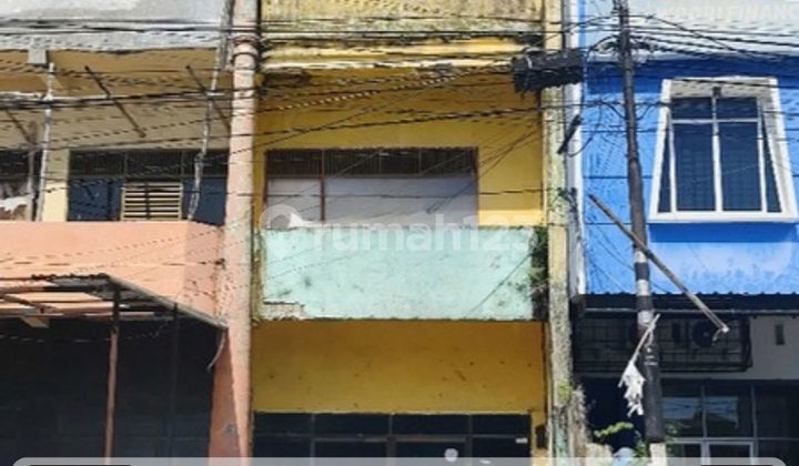 For Sale/Lease 3-Story Shop House (Ruko) on Strategic Pelita Raya Main Road, Price 4 Billion, Contact for Viewing 1