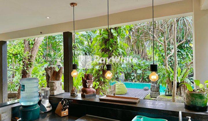 Botanical Villa For Sale In Kerobokan 1