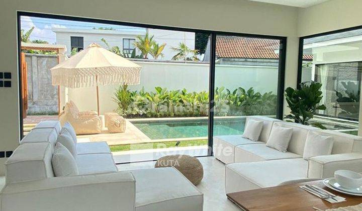 Spacious Villa And Exclusive Features In Seminyak For Sale 1