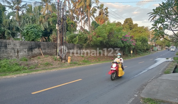 BEACH FRONT LAND for SALE at Tulamben Karangasem near AMED Beach 