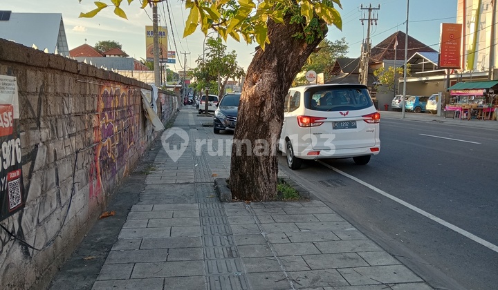TANAH PREMIUM di Jalan Utama DEWI SRI dekat McD KUTA SEMINYAK TANAH PREMIUM di Jalan Utama DEWI SRI dekat McD KUTA SEMINYAK
