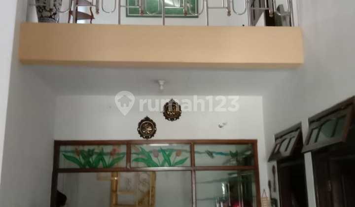 Rumah 1½ Lantai Lembah Harapan, Lidah Wetan 1