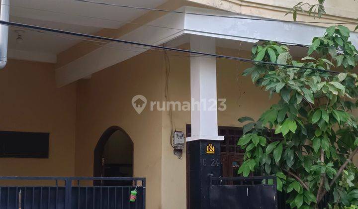 Rumah 2 Lantai Dekat Pusat Kota Sidoarjo 1