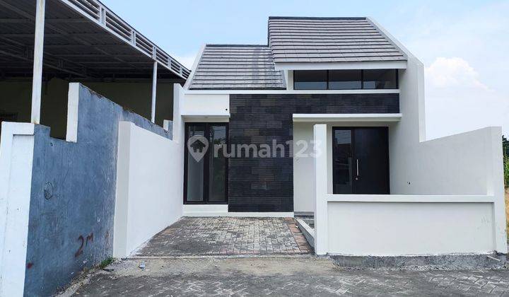 Rumah Baru Di Jl  Raya Gelam, Candi 1