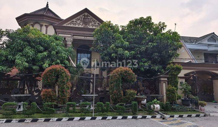 Rumah Mewah 2 Lantai Hook Di Pusat Kota Surabaya 1