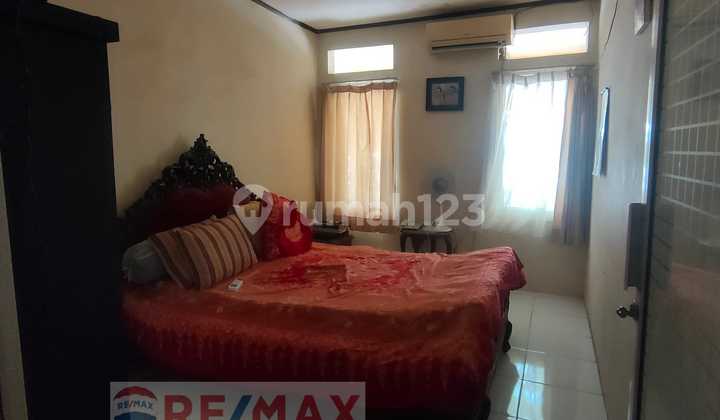 Di Jual Rumah sebelahan taman galaxi bekasi 5