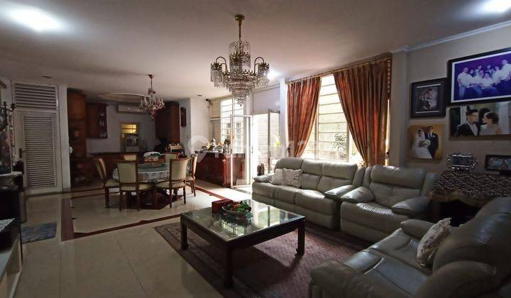Di Jual Rumah dua lantai di Arjuna bekasi selatan 2