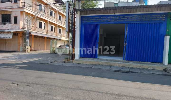 For Rent: Single-Story Shop House, Extremely Strategic Location, Directly on Bunguran Road.