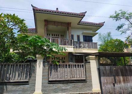 Rumah Nyaman 2 Lantai Harga Murah di Renon TT 1