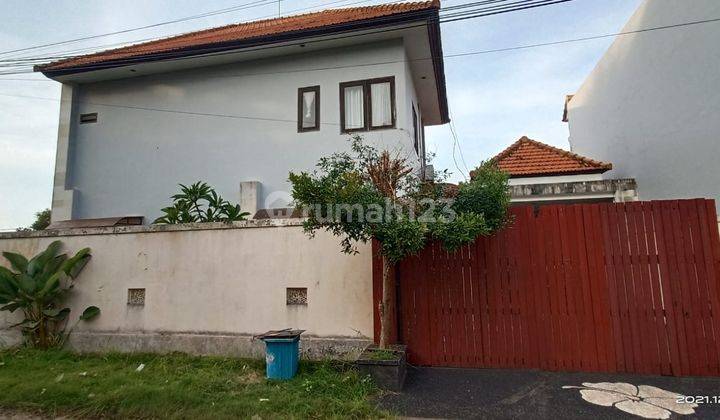 Rumah Nyaman 2 Lantai Furnished Area Ungasan 1