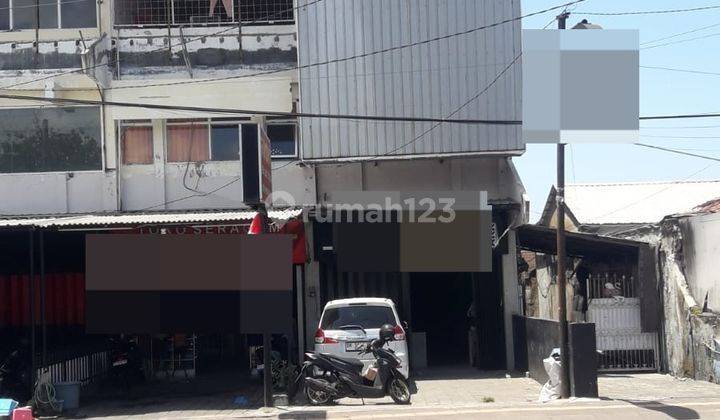 Ruko sewa 3 lantai sesetan kawasan ramai, 500 meter dari sekolah Harapan,cocok untuk kantor coffee shop,dan usaha kuliner 1