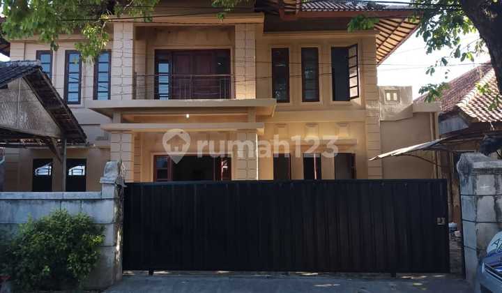 Rumah Cocok untuk Kantor/Ruang Usahakuta Badung