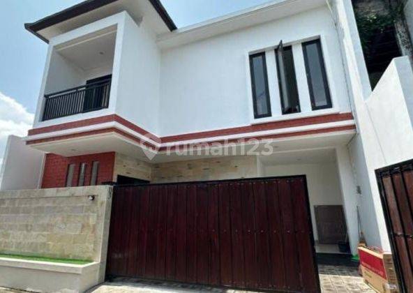 Rumah Cozy Harga Menarik Furnished di Kerobokan Ada Pool Jo 1