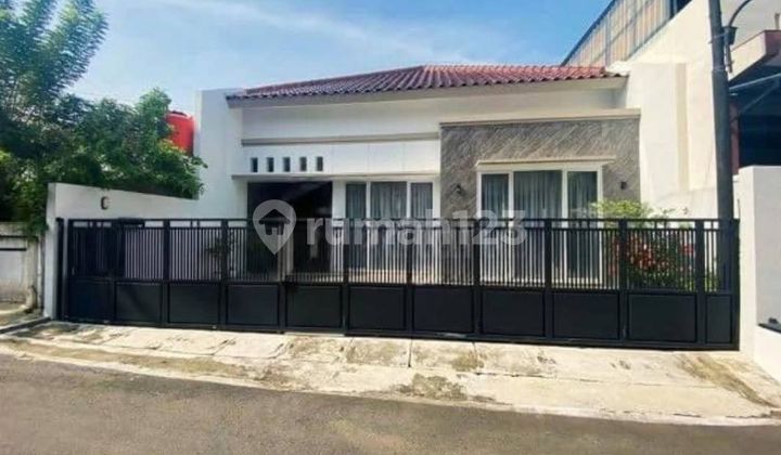Good Ready-to-Live House in Tengger Gajahmungkur, Semarang 1