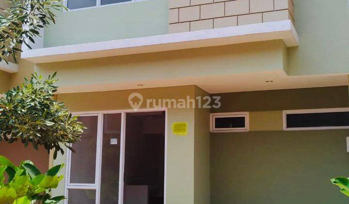 Rumah 2 lantai siap huni, lokasi sangat strategis 1