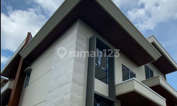 Rumah Modern, Bangunan Mandiri, Siap Huni