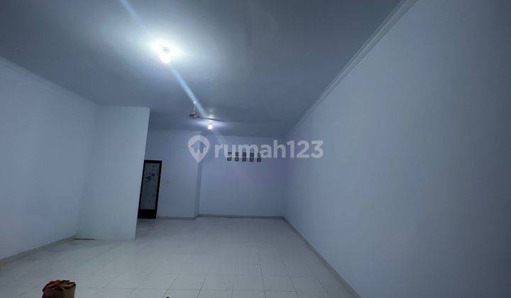 Overkontrak Toko Lokasi Bagus Siap Pakai  2