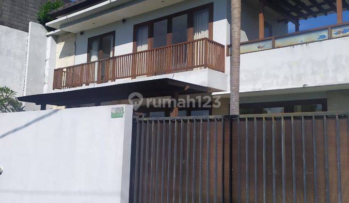 Villa bagus dekat pantai purnama Gianyar siap huni 1