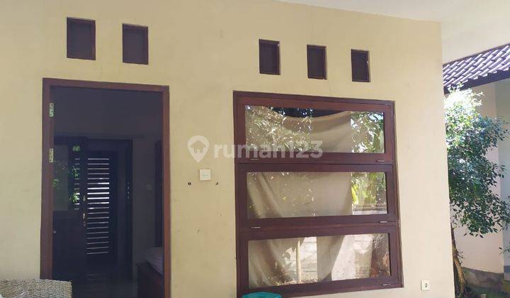 Super cheap guest house with rice field views in South Ubud 1