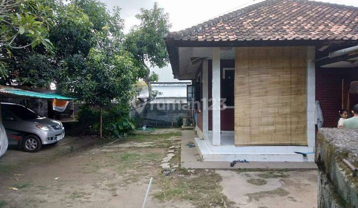 HOUSE WITH LARGE YARD IN BATUBULAN  1