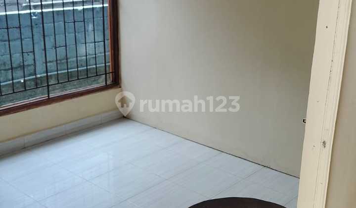 Semi-Furnished House Ready to Occupy on Jl Pura Demak