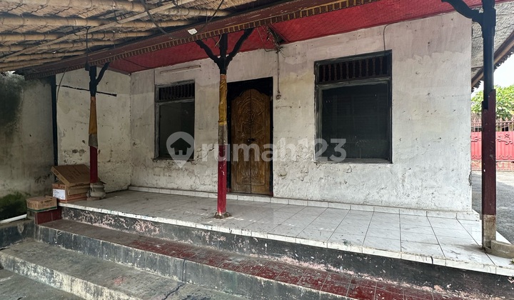 Cheap Rental Shop in Ubud Minimum 2 Years Lease 1