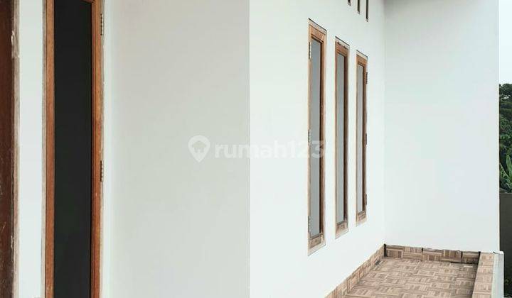 Jual rumah siap huni 3 lantai di komplek btn kembangan utara 2