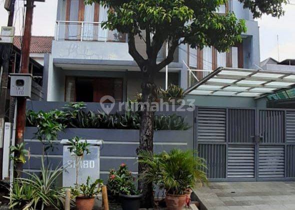 Jual rumah minimalis modern di puri indah, jakarta barat 1