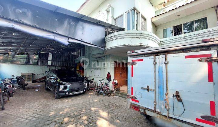 Jual rumah 4 lantai di taman semanan jakarta barat 1