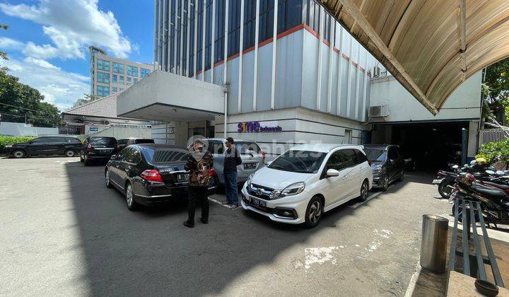 Disewakan gedung perkantoran 6 lantai di jakarta pusat 1